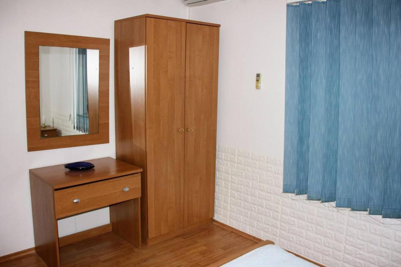 Apartments And Rooms Barbara Lastovo Kültér fotó